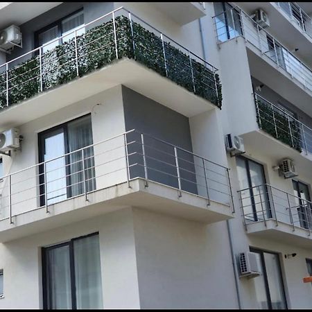 First Line Sea Apartment นาโวดาริ ภายนอก รูปภาพ