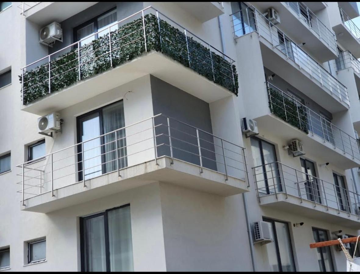 First Line Sea Apartment นาโวดาริ ภายนอก รูปภาพ